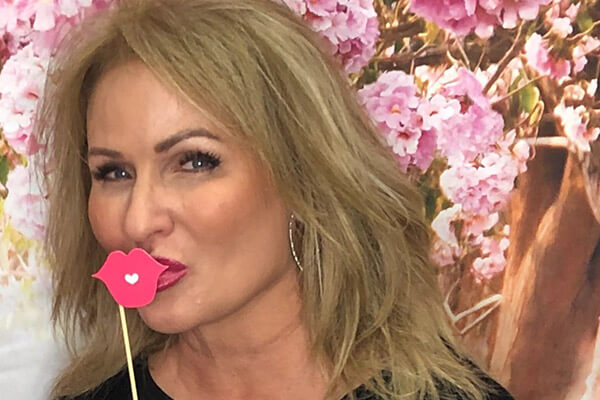 Caren Az Beauty Injector